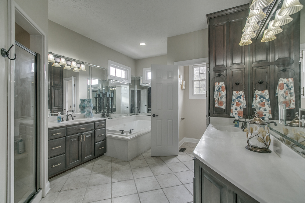 New home for sale custom bathroom murfreesboro tn